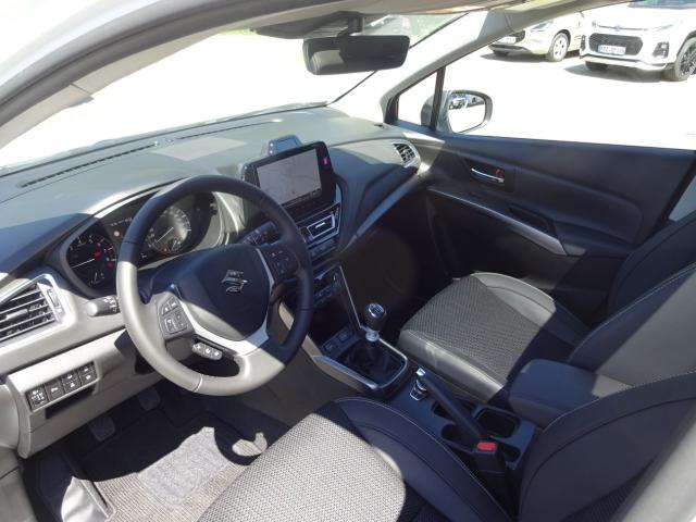 Suzuki S CROSS 1.4 BOOSTERJET ALLGRIP COMFORT+, CO2-Klasse: D, PANO-D. Bildbeschreibung: Suzuki S CROSS 1.4 BOOSTERJET ALLGRIP COMFORT+, CO2-Klasse: D, PANO-D.