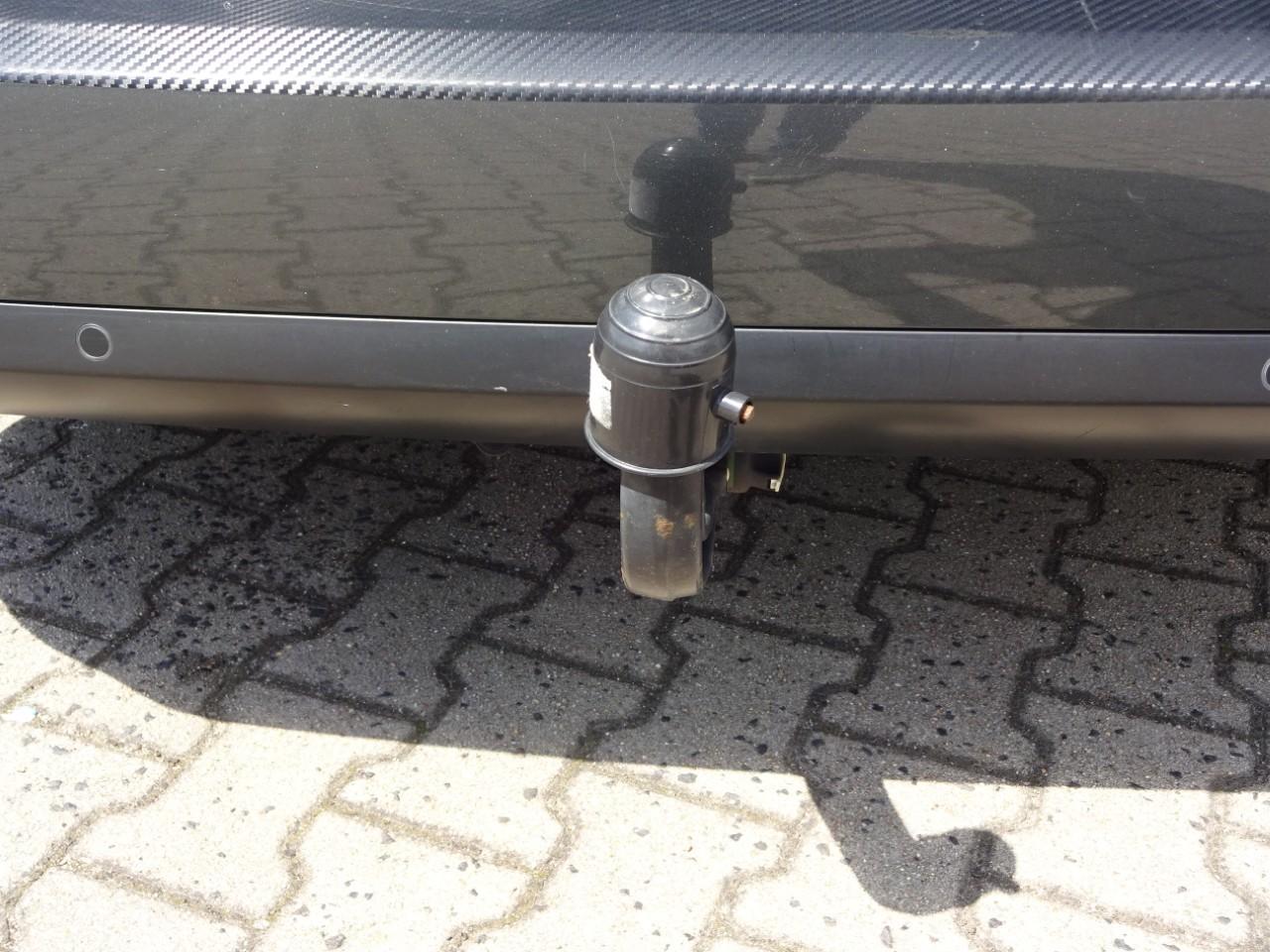 Citroen C4 1.6 THP PICASSO PANORAMAD. NAVI EINPARKH. AHK Bildbeschreibung: Citroen C4 1.6 THP PICASSO PANORAMAD. NAVI EINPARKH. AHK