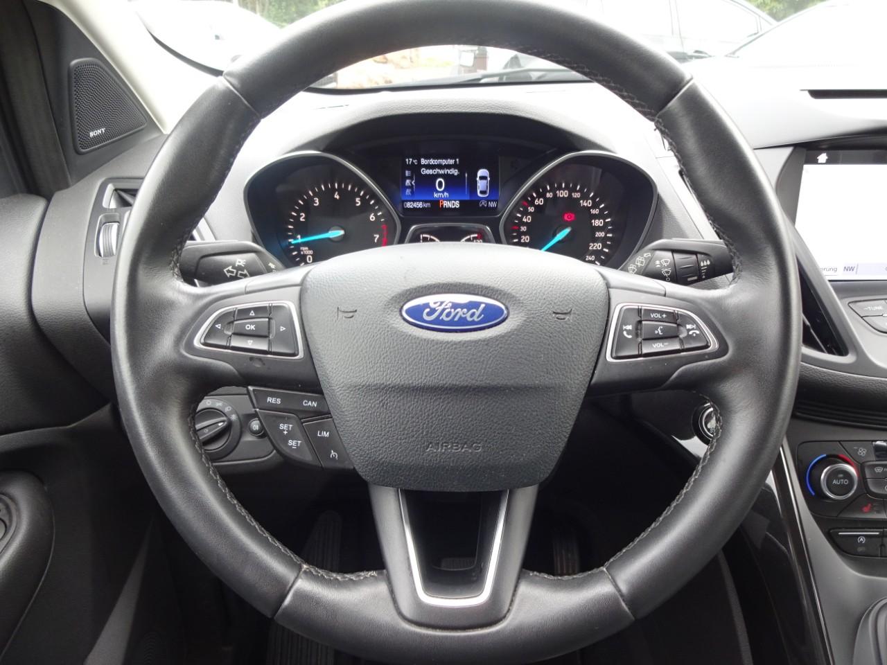 Ford KUGA 1.5 4X4 TITANIUM NAVI AHK SITZH. EINPARKH. Bildbeschreibung: Ford KUGA 1.5 4X4 TITANIUM NAVI AHK SITZH. EINPARKH.