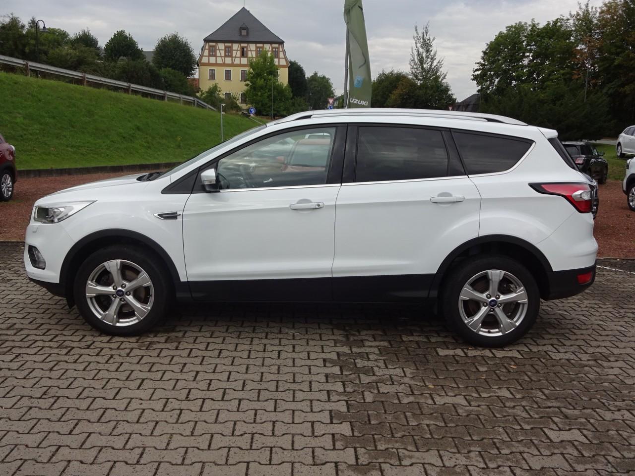 Ford KUGA 1.5 4X4 TITANIUM NAVI AHK SITZH. EINPARKH. Bildbeschreibung: Ford KUGA 1.5 4X4 TITANIUM NAVI AHK SITZH. EINPARKH.