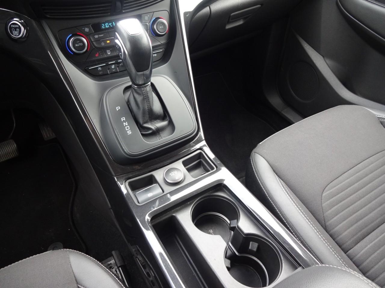 Ford KUGA 1.5 4X4 TITANIUM NAVI AHK SITZH. EINPARKH. Bildbeschreibung: Ford KUGA 1.5 4X4 TITANIUM NAVI AHK SITZH. EINPARKH.