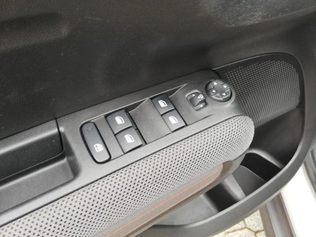 Citroen C3 AIRCROSS SHINE 1.2 PURETECH AHZV RFK NAVI Bildbeschreibung: Citroen C3 AIRCROSS SHINE 1.2 PURETECH AHZV RFK NAVI