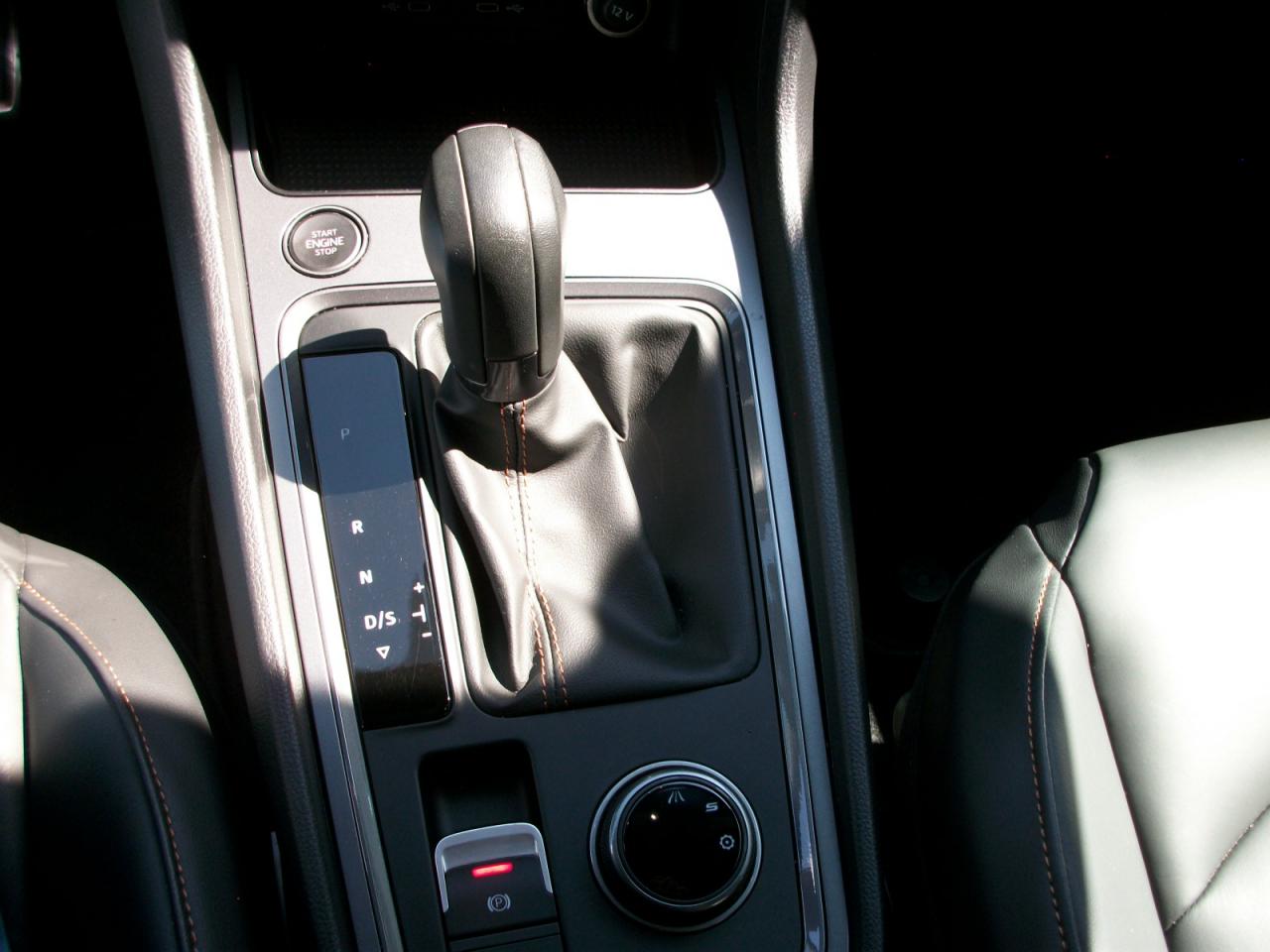 Cupra ATECA 1.5 TSI DSG NAVI SITZHEIZ. LEDER EINPARKH. Bildbeschreibung: Cupra ATECA 1.5 TSI DSG NAVI SITZHEIZ. LEDER EINPARKH.