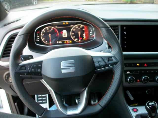 Seat ATECA FR BLACK EDITION 1.5 TSI, CO2-Klasse: E, NAVI AHZV Bildbeschreibung: Seat ATECA FR BLACK EDITION 1.5 TSI, CO2-Klasse: E, NAVI AHZV