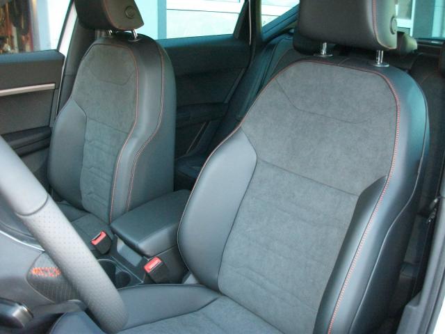 Seat ATECA FR BLACK EDITION 1.5 TSI, CO2-Klasse: E, NAVI AHZV Bildbeschreibung: Seat ATECA FR BLACK EDITION 1.5 TSI, CO2-Klasse: E, NAVI AHZV