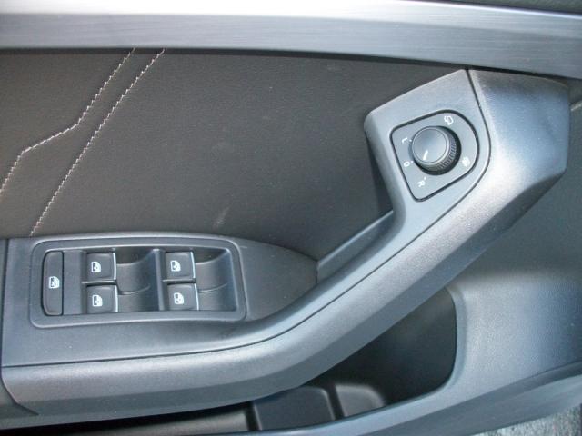Seat ATECA FR BLACK EDITION 1.5 TSI, CO2-Klasse: E, NAVI AHZV Bildbeschreibung: Seat ATECA FR BLACK EDITION 1.5 TSI, CO2-Klasse: E, NAVI AHZV