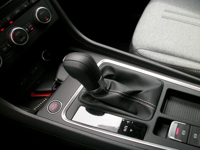 Seat ATECA STYLE 2.0 TDI DSG AHZV EINPARKH. SITZHEIZ. Bildbeschreibung: Seat ATECA STYLE 2.0 TDI DSG AHZV EINPARKH. SITZHEIZ.