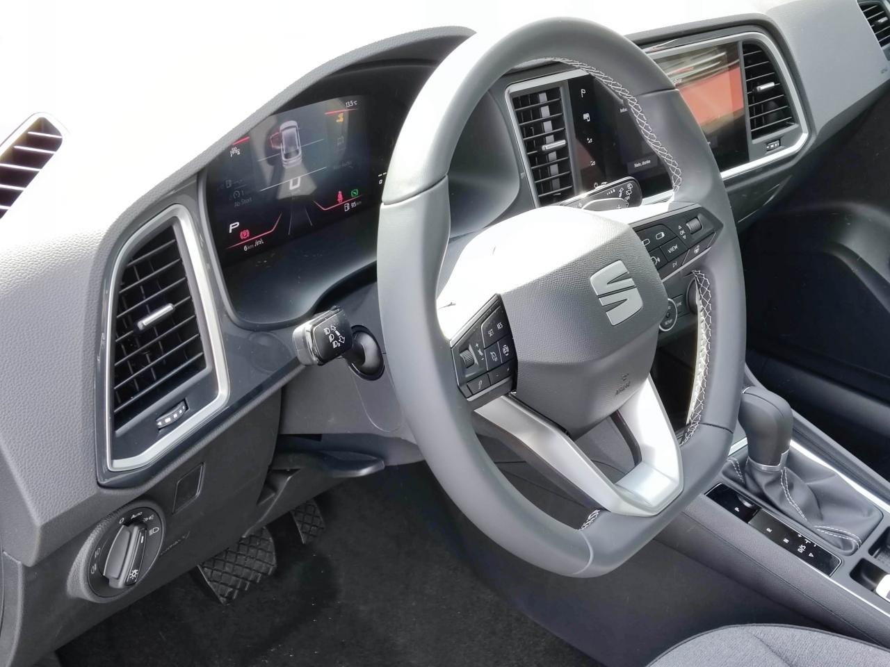 Seat ATECA ROAD EDITION 1.5 TSI DSG, CO2-Klasse: E, NAVI AHZV SITZH. Bildbeschreibung: Seat ATECA ROAD EDITION 1.5 TSI DSG, CO2-Klasse: E, NAVI AHZV SITZH.