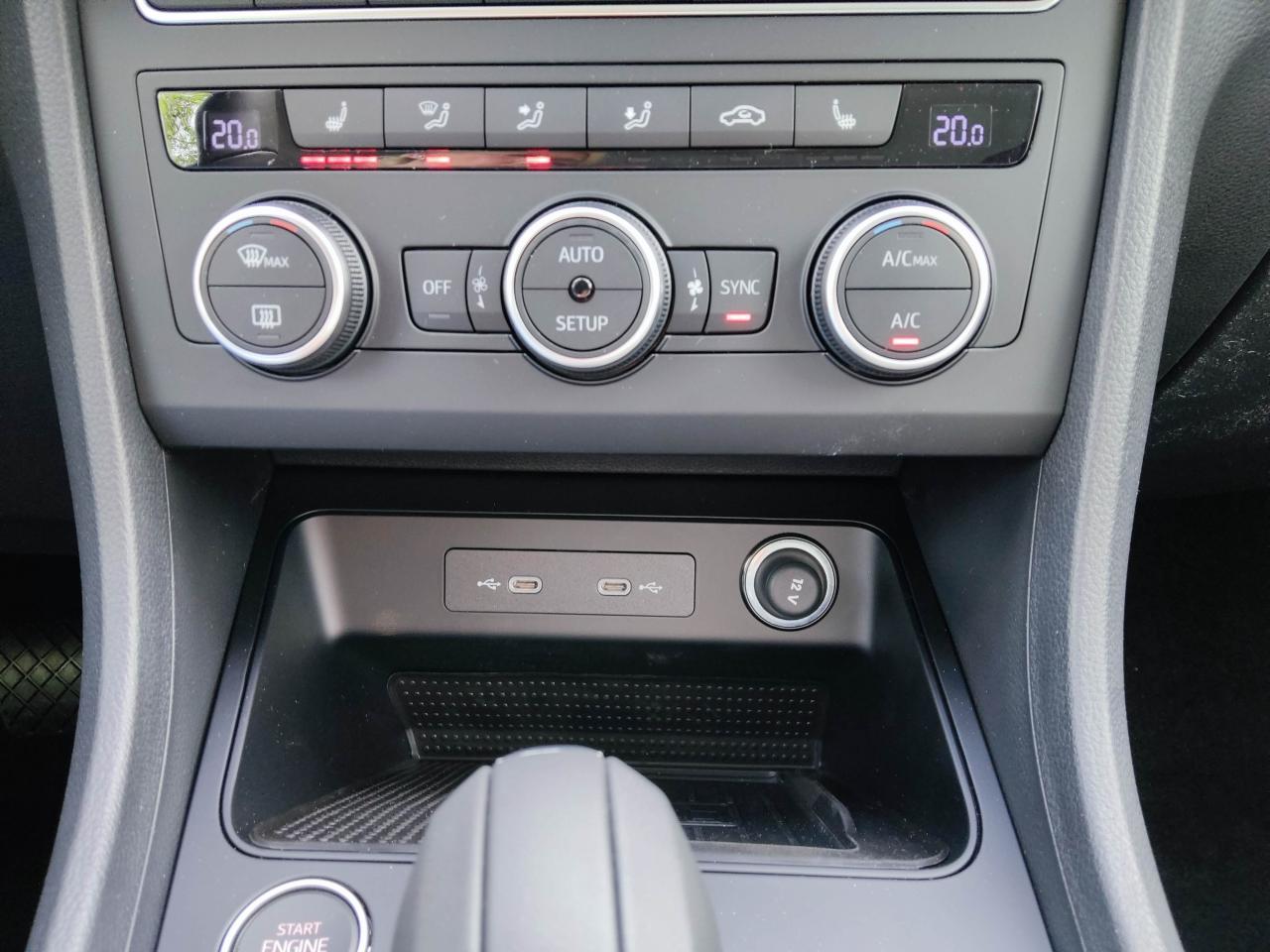 Seat ATECA ROAD EDITION 1.5 TSI DSG, CO2-Klasse: E, NAVI AHZV SITZH. Bildbeschreibung: Seat ATECA ROAD EDITION 1.5 TSI DSG, CO2-Klasse: E, NAVI AHZV SITZH.