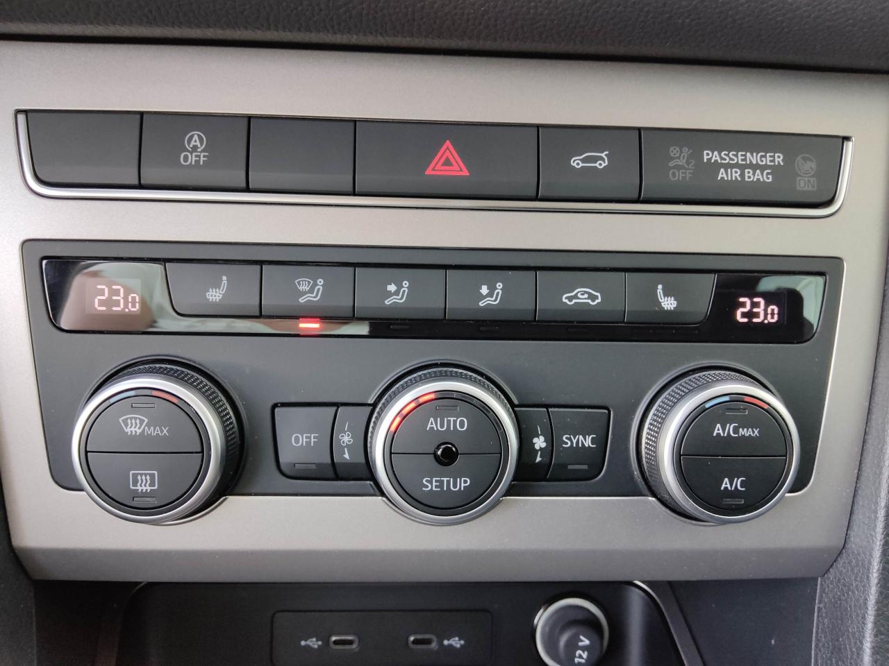Seat ATECA XPERIENCE 2.0 TSI DSG 4DRIVE FULL-LINK SHZ Bildbeschreibung: Seat ATECA XPERIENCE 2.0 TSI DSG 4DRIVE FULL-LINK SHZ