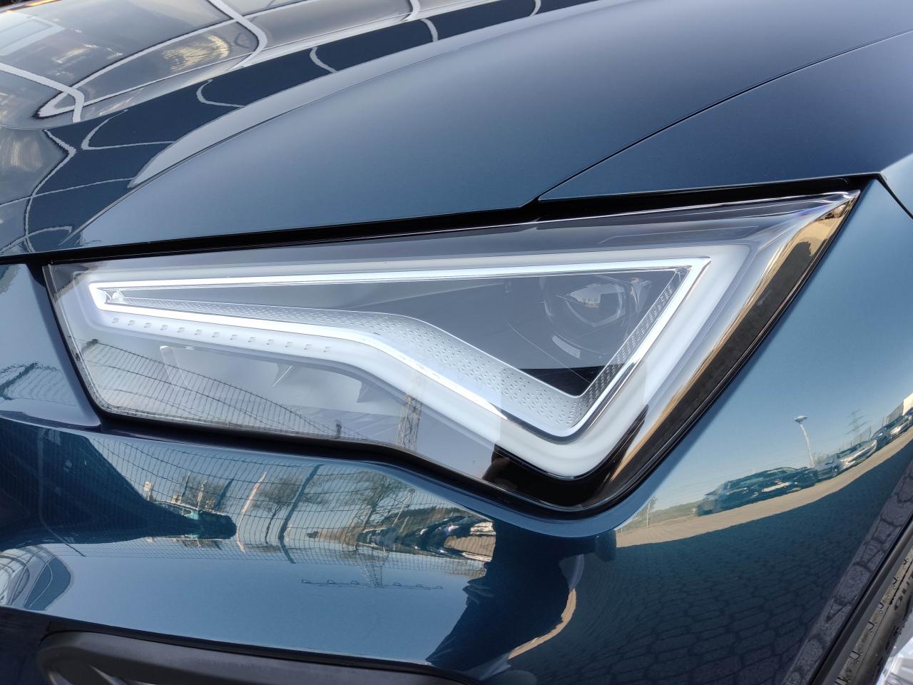 Seat ATECA XPERIENCE 2.0 TSI DSG 4DRIVE FULL-LINK SHZ Bildbeschreibung: Seat ATECA XPERIENCE 2.0 TSI DSG 4DRIVE FULL-LINK SHZ