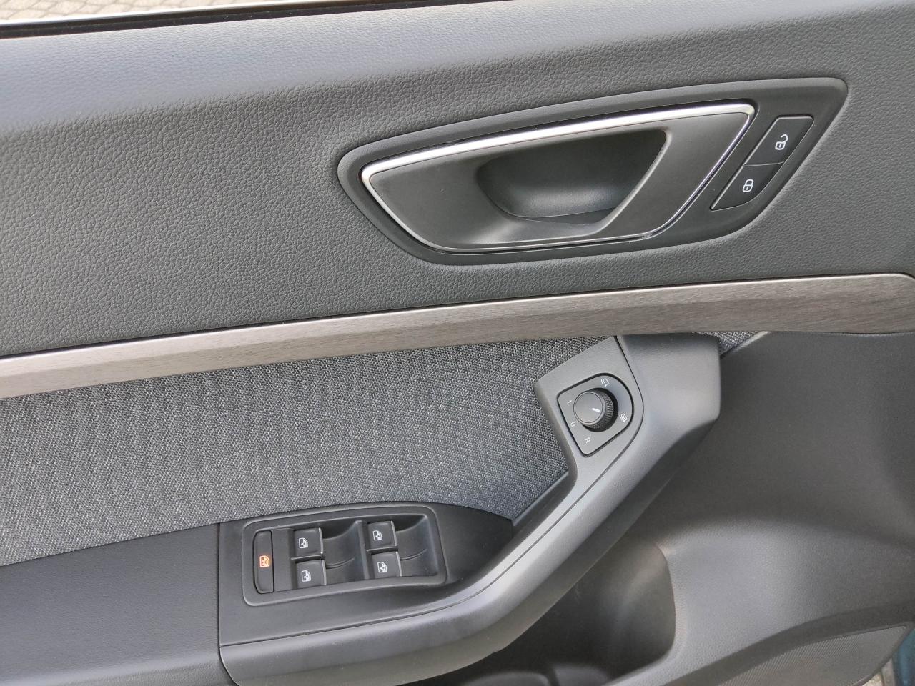 Seat ATECA XPERIENCE 2.0 TSI DSG 4DRIVE FULL-LINK SHZ Bildbeschreibung: Seat ATECA XPERIENCE 2.0 TSI DSG 4DRIVE FULL-LINK SHZ