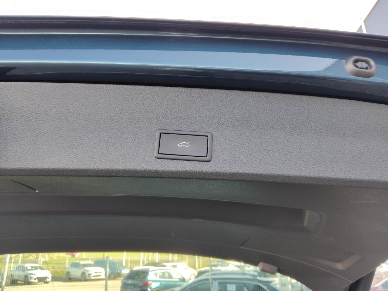 Seat ATECA XPERIENCE 2.0 TSI DSG 4DRIVE FULL-LINK SHZ Bildbeschreibung: Seat ATECA XPERIENCE 2.0 TSI DSG 4DRIVE FULL-LINK SHZ