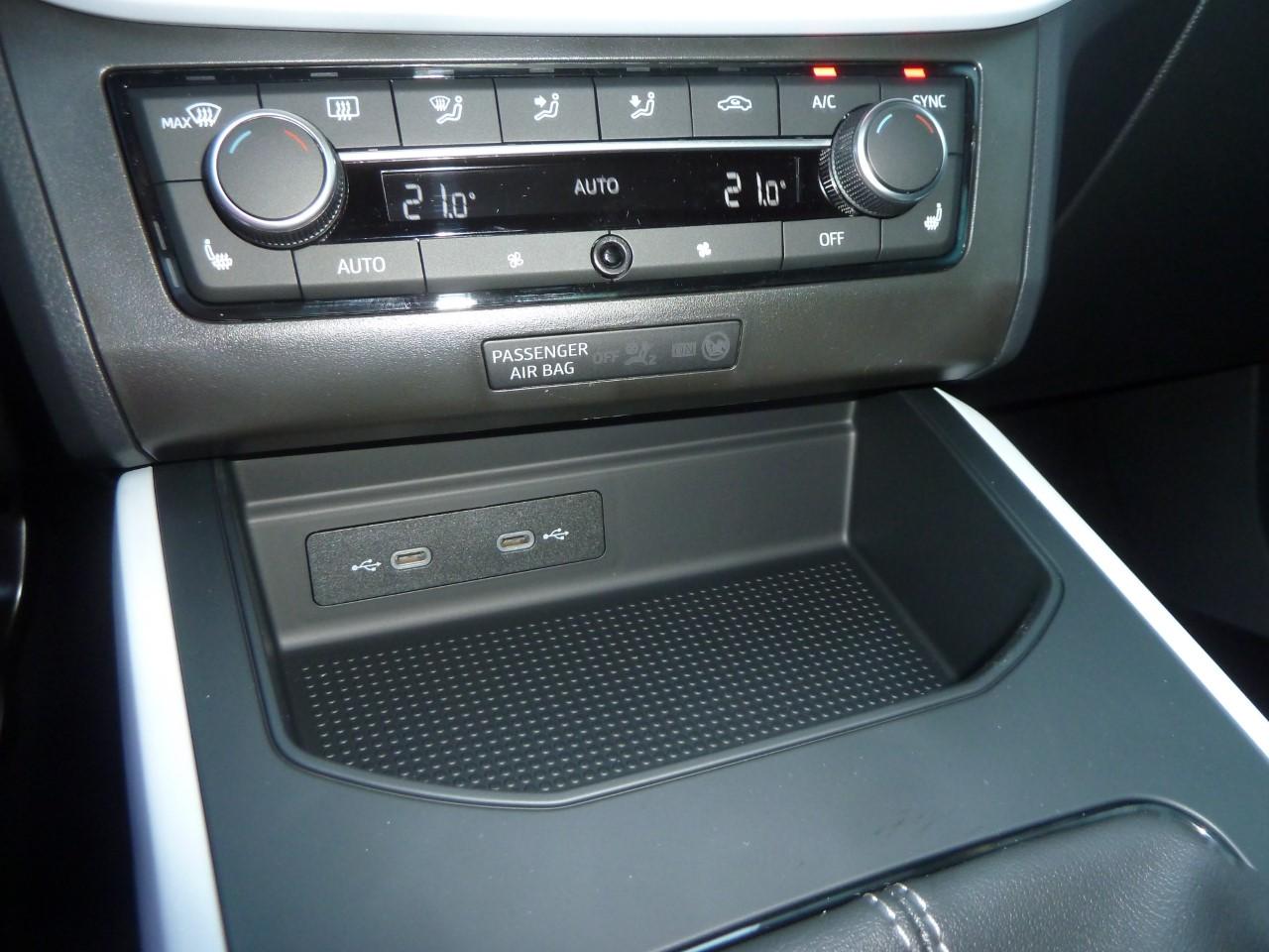 Seat ARONA ROAD EDITION 1.0 TSI, CO2-Klasse: D, NAVI AHZV-VORBER. SHZ Bildbeschreibung: Seat ARONA ROAD EDITION 1.0 TSI, CO2-Klasse: D, NAVI AHZV-VORBER. SHZ