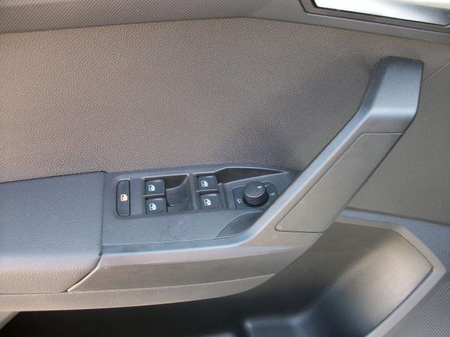 Seat IBIZA STYLE EDITION 1.0 TSI DSG GANZJAHRESREIFEN Bildbeschreibung: Seat IBIZA STYLE EDITION 1.0 TSI DSG GANZJAHRESREIFEN