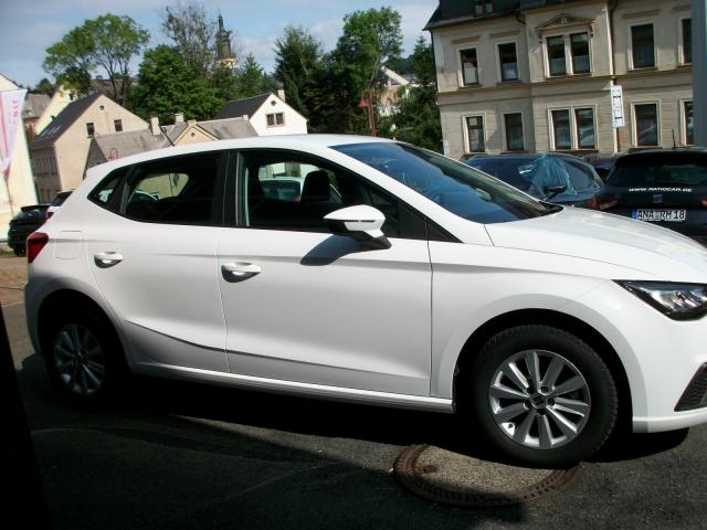 Seat IBIZA STYLE EDITION 1.0 TSI DSG GANZJAHRESREIFEN Bildbeschreibung: Seat IBIZA STYLE EDITION 1.0 TSI DSG GANZJAHRESREIFEN