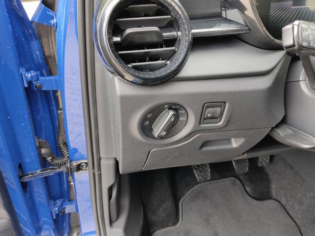 Skoda FABIA SELECTION 1.0 MPI, CO2-Klasse: D, LED SMARTLINK EINPARKH. Bildbeschreibung: Skoda FABIA SELECTION 1.0 MPI, CO2-Klasse: D, LED SMARTLINK EINPARKH.