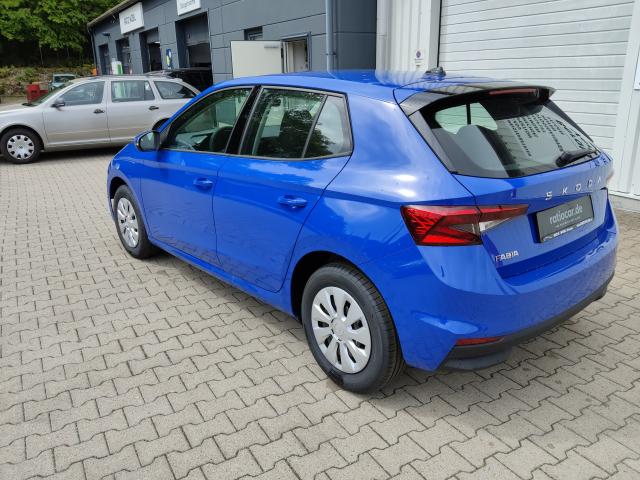 Skoda FABIA SELECTION 1.0 MPI, CO2-Klasse: D, LED SMARTLINK EINPARKH. Bildbeschreibung: Skoda FABIA SELECTION 1.0 MPI, CO2-Klasse: D, LED SMARTLINK EINPARKH.