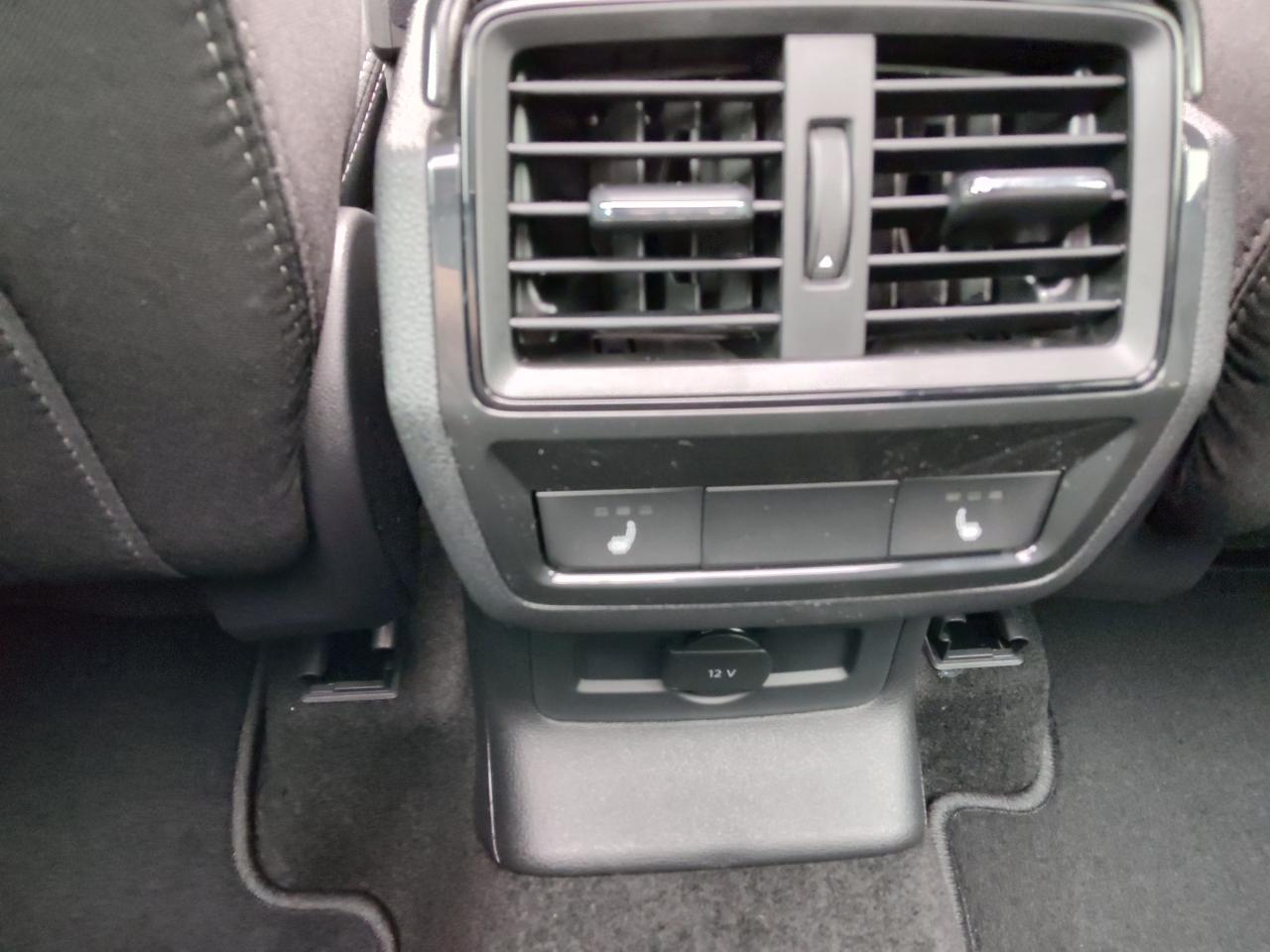 Skoda KAROQ 1.5 , CO2-Klasse: B, PANOR.-D. MATRIX-LED Bildbeschreibung: Skoda KAROQ 1.5 , CO2-Klasse: B, PANOR.-D. MATRIX-LED