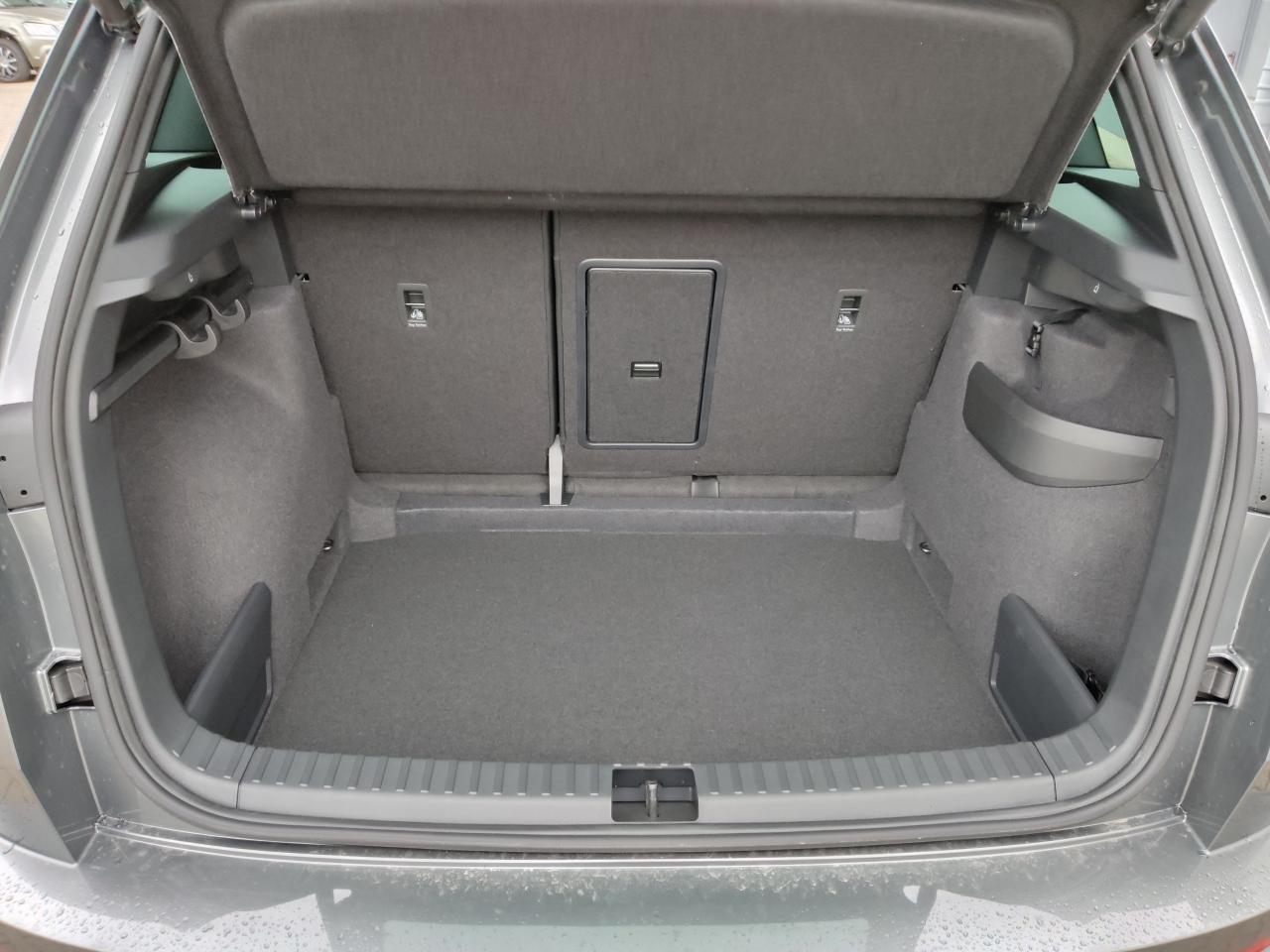Skoda KAROQ 1.5 , CO2-Klasse: B, PANOR.-D. MATRIX-LED Bildbeschreibung: Skoda KAROQ 1.5 , CO2-Klasse: B, PANOR.-D. MATRIX-LED