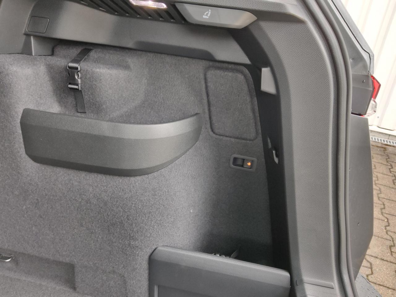 Skoda KAROQ 1.5 , CO2-Klasse: B, PANOR.-D. MATRIX-LED Bildbeschreibung: Skoda KAROQ 1.5 , CO2-Klasse: B, PANOR.-D. MATRIX-LED