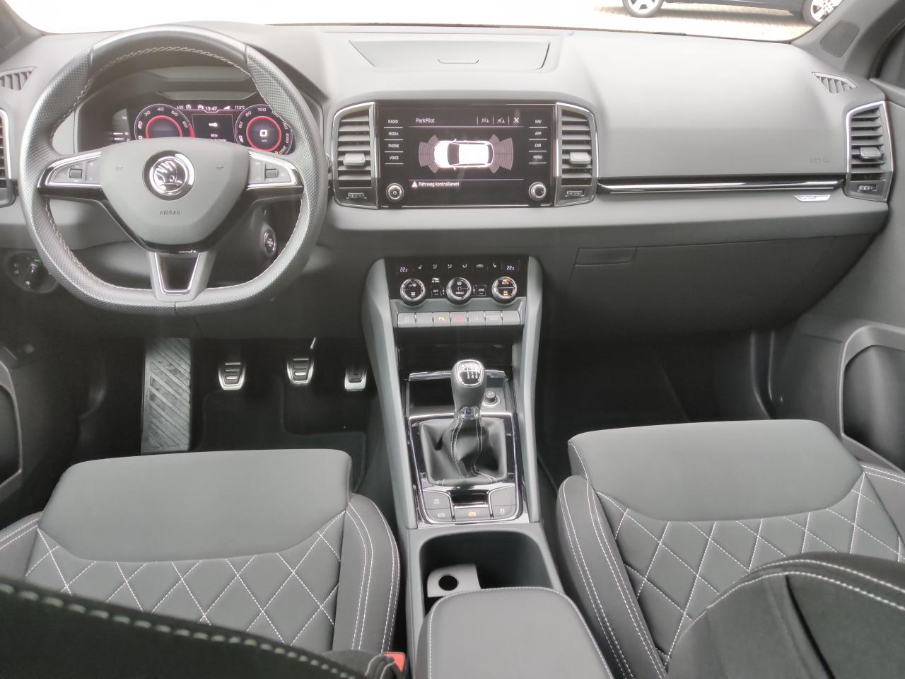 Skoda KAROQ SPORTLINE 1.5 TSI NAVI SITZHEIZ. EINPARKH. Bildbeschreibung: Skoda KAROQ SPORTLINE 1.5 TSI NAVI SITZHEIZ. EINPARKH.