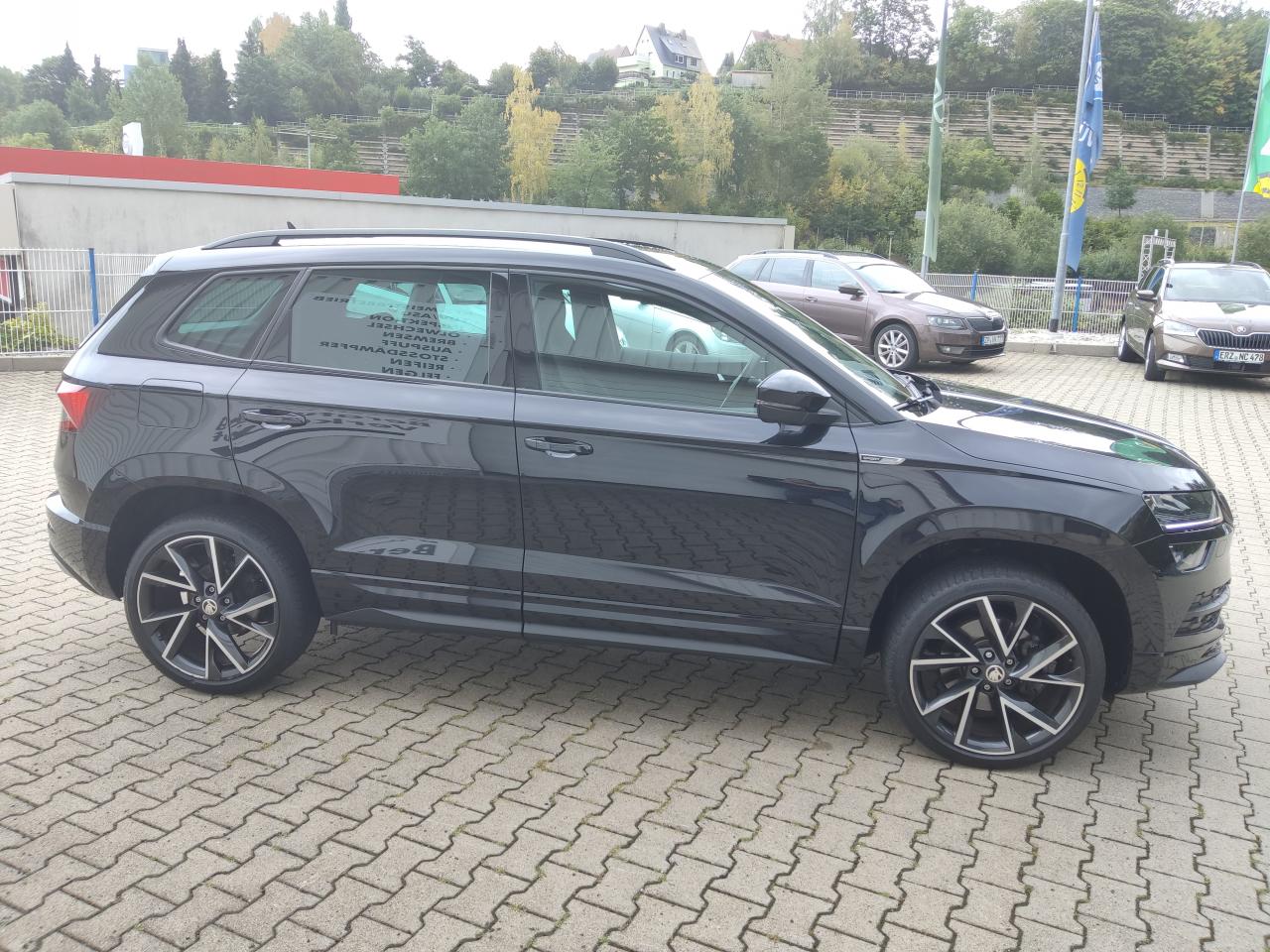 Skoda KAROQ SPORTLINE 1.5 TSI NAVI SITZHEIZ. EINPARKH. Bildbeschreibung: Skoda KAROQ SPORTLINE 1.5 TSI NAVI SITZHEIZ. EINPARKH.