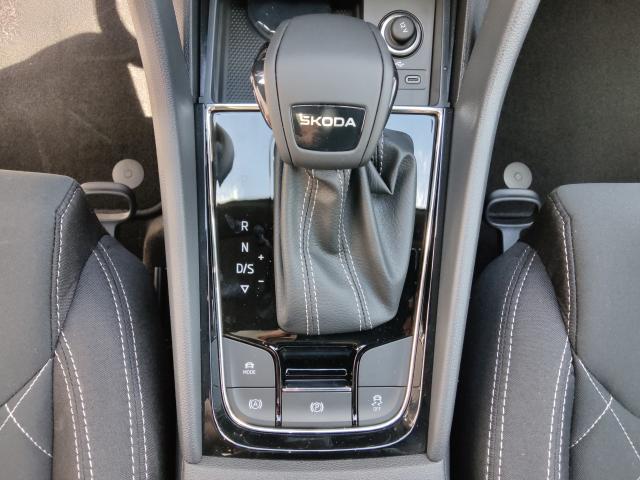 Skoda KAROQ SPORTLINE 1.5 TSI DSG, CO2-Klasse: E, PANORAMA MATRIX LED Bildbeschreibung: Skoda KAROQ SPORTLINE 1.5 TSI DSG, CO2-Klasse: E, PANORAMA MATRIX LED