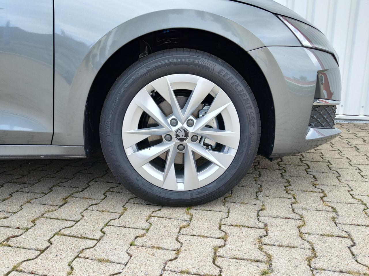 Skoda OCTAVIA KOMBI SELECTION PLUS 1.5 TSI DSG mHEV, CO2-Klasse: D, Bildbeschreibung: Skoda OCTAVIA KOMBI SELECTION PLUS 1.5 TSI DSG mHEV, CO2-Klasse: D,