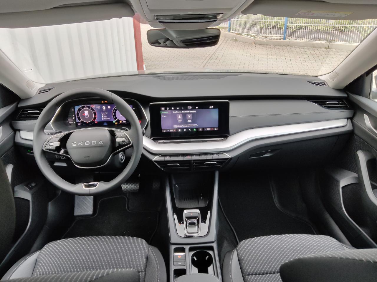 Skoda OCTAVIA KOMBI SELECTION PLUS 1.5 TSI DSG mHEV, CO2-Klasse: D, Bildbeschreibung: Skoda OCTAVIA KOMBI SELECTION PLUS 1.5 TSI DSG mHEV, CO2-Klasse: D,