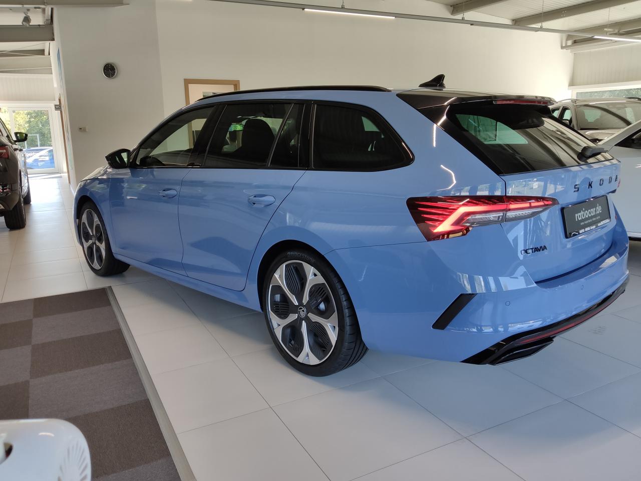 Skoda OCTAVIA RS 2.0 TSI DSG, CO2-Klasse: F, MATRIX-LED FULL-LINK ACC Bildbeschreibung: Skoda OCTAVIA RS 2.0 TSI DSG, CO2-Klasse: F, MATRIX-LED FULL-LINK ACC