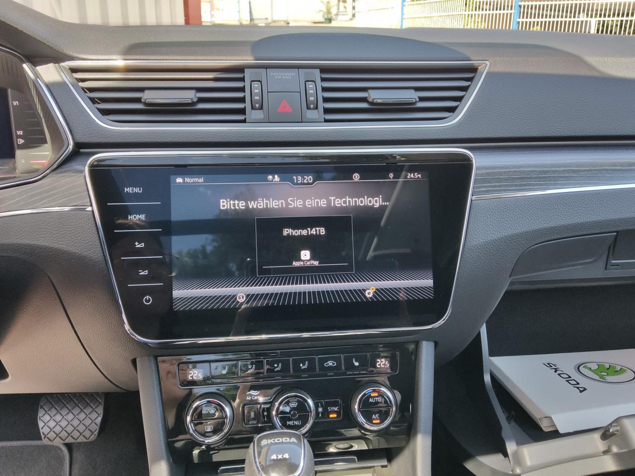 Skoda SUPERB COMBI STYLE 2.0 TDI DSG 4X4 PANORAMADACH Bildbeschreibung: Skoda SUPERB COMBI STYLE 2.0 TDI DSG 4X4 PANORAMADACH