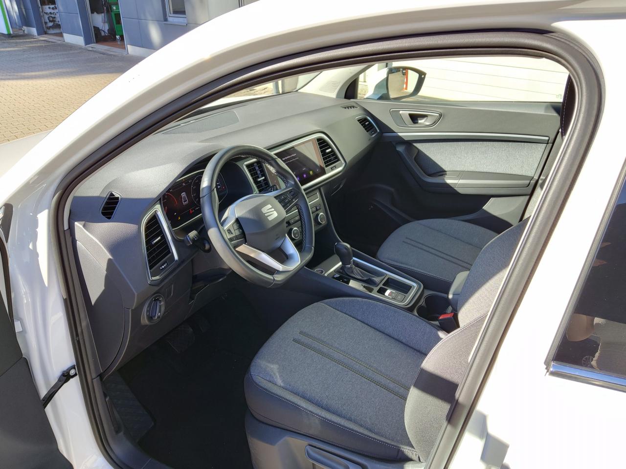Seat ATECA STYLE EDITION 1.5 TSI DSG SITZHEIZ. AHZV Bildbeschreibung: Seat ATECA STYLE EDITION 1.5 TSI DSG SITZHEIZ. AHZV