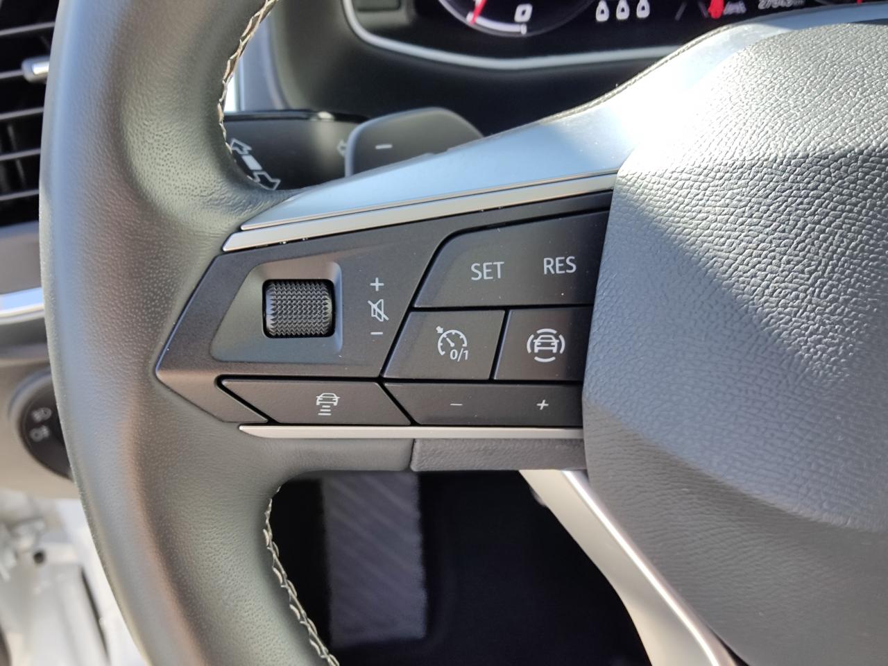 Seat ATECA STYLE EDITION 1.5 TSI DSG SITZHEIZ. AHZV Bildbeschreibung: Seat ATECA STYLE EDITION 1.5 TSI DSG SITZHEIZ. AHZV