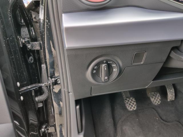 Seat IBIZA FR 1.0 TSI NAVI SITZHEIZUNG DAB+ FREISPR. Bildbeschreibung: Seat IBIZA FR 1.0 TSI NAVI SITZHEIZUNG DAB+ FREISPR.