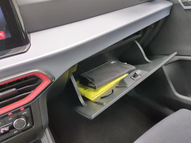 Seat IBIZA FR 1.0 TSI NAVI SITZHEIZUNG DAB+ FREISPR. Bildbeschreibung: Seat IBIZA FR 1.0 TSI NAVI SITZHEIZUNG DAB+ FREISPR.