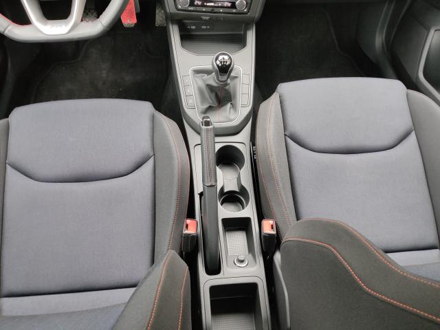 Seat IBIZA FR 1.0 TSI NAVI SITZHEIZUNG DAB+ FREISPR. Bildbeschreibung: Seat IBIZA FR 1.0 TSI NAVI SITZHEIZUNG DAB+ FREISPR.
