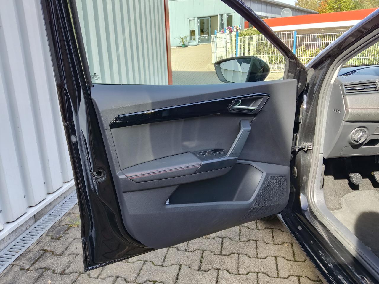 Seat IBIZA FR 1.0 ECO TSI FULL-LINK SITZHEIZ. NAVI Bildbeschreibung: Seat IBIZA FR 1.0 ECO TSI FULL-LINK SITZHEIZ. NAVI