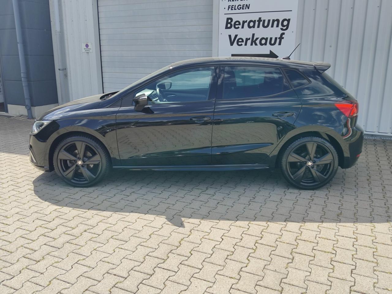 Seat IBIZA FR BLACK EDITION 1.0 TSI NAVI SITZH. DAB+ Bildbeschreibung: Seat IBIZA FR BLACK EDITION 1.0 TSI NAVI SITZH. DAB+