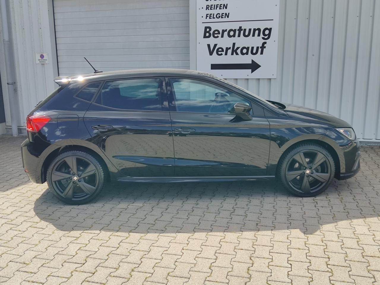 Seat IBIZA FR BLACK EDITION 1.0 TSI NAVI SITZH. DAB+ Bildbeschreibung: Seat IBIZA FR BLACK EDITION 1.0 TSI NAVI SITZH. DAB+