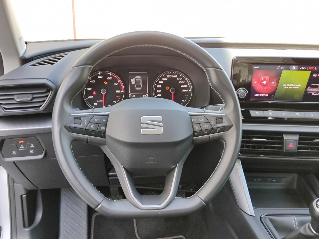 Seat LEON SPORTSTOURER REFERENCE 1.0 TSI TEMPOMAT DAB+ Bildbeschreibung: Seat LEON SPORTSTOURER REFERENCE 1.0 TSI TEMPOMAT DAB+