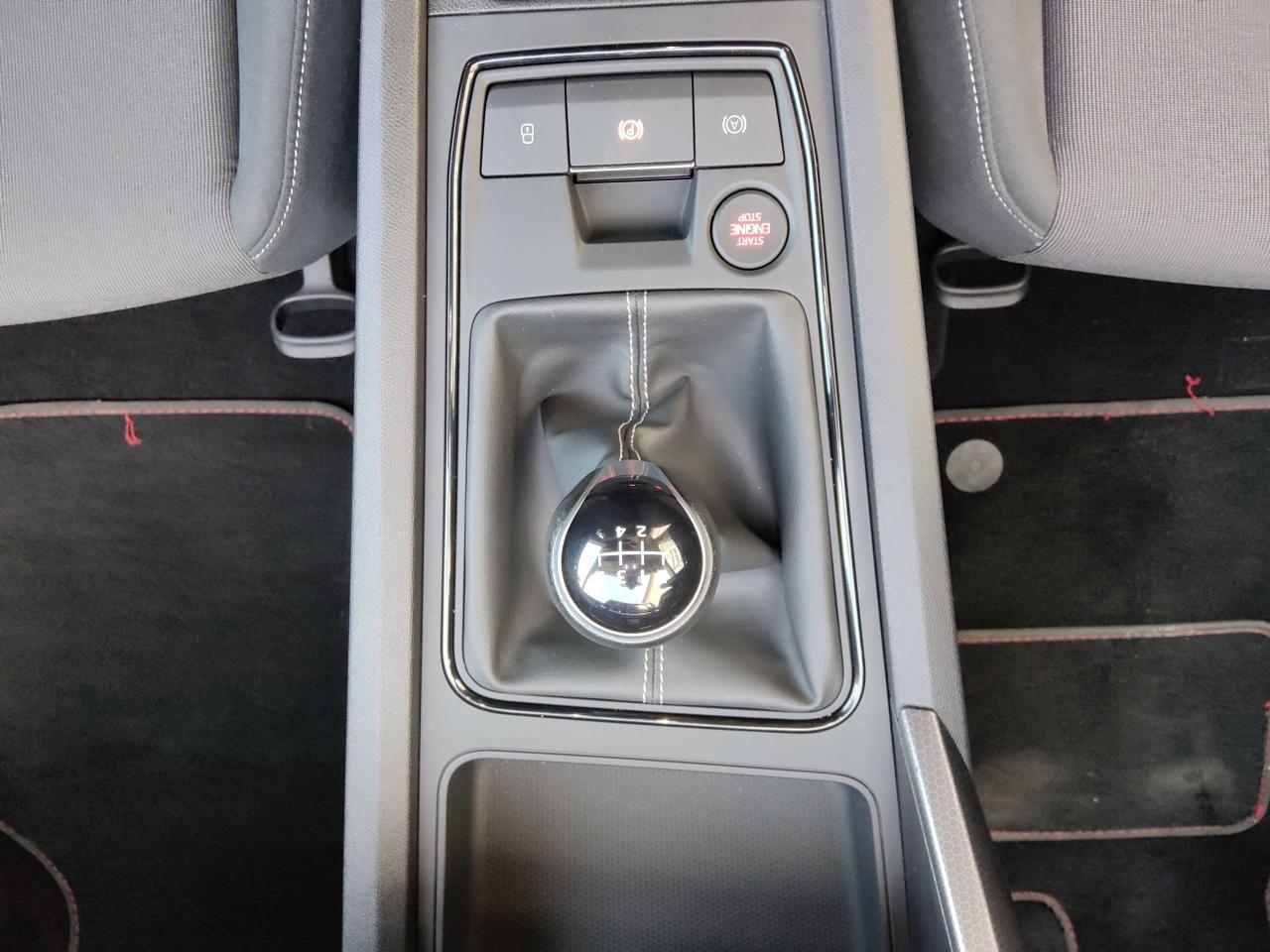 Seat LEON SPORTSTOURER REFERENCE 1.0 TSI TEMPOMAT DAB+ Bildbeschreibung: Seat LEON SPORTSTOURER REFERENCE 1.0 TSI TEMPOMAT DAB+