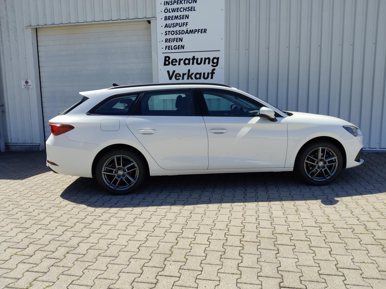 Seat LEON SPORTSTOURER REFERENCE 1.0 TSI TEMPOMAT DAB+ Bildbeschreibung: Seat LEON SPORTSTOURER REFERENCE 1.0 TSI TEMPOMAT DAB+