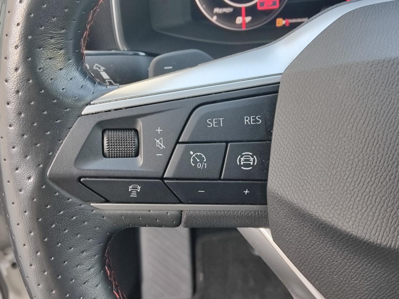 Seat LEON SPORTSTOURER FR 2.0 TDI DSG GAR.-03/2027* Bildbeschreibung: Seat LEON SPORTSTOURER FR 2.0 TDI DSG GAR.-03/2027*