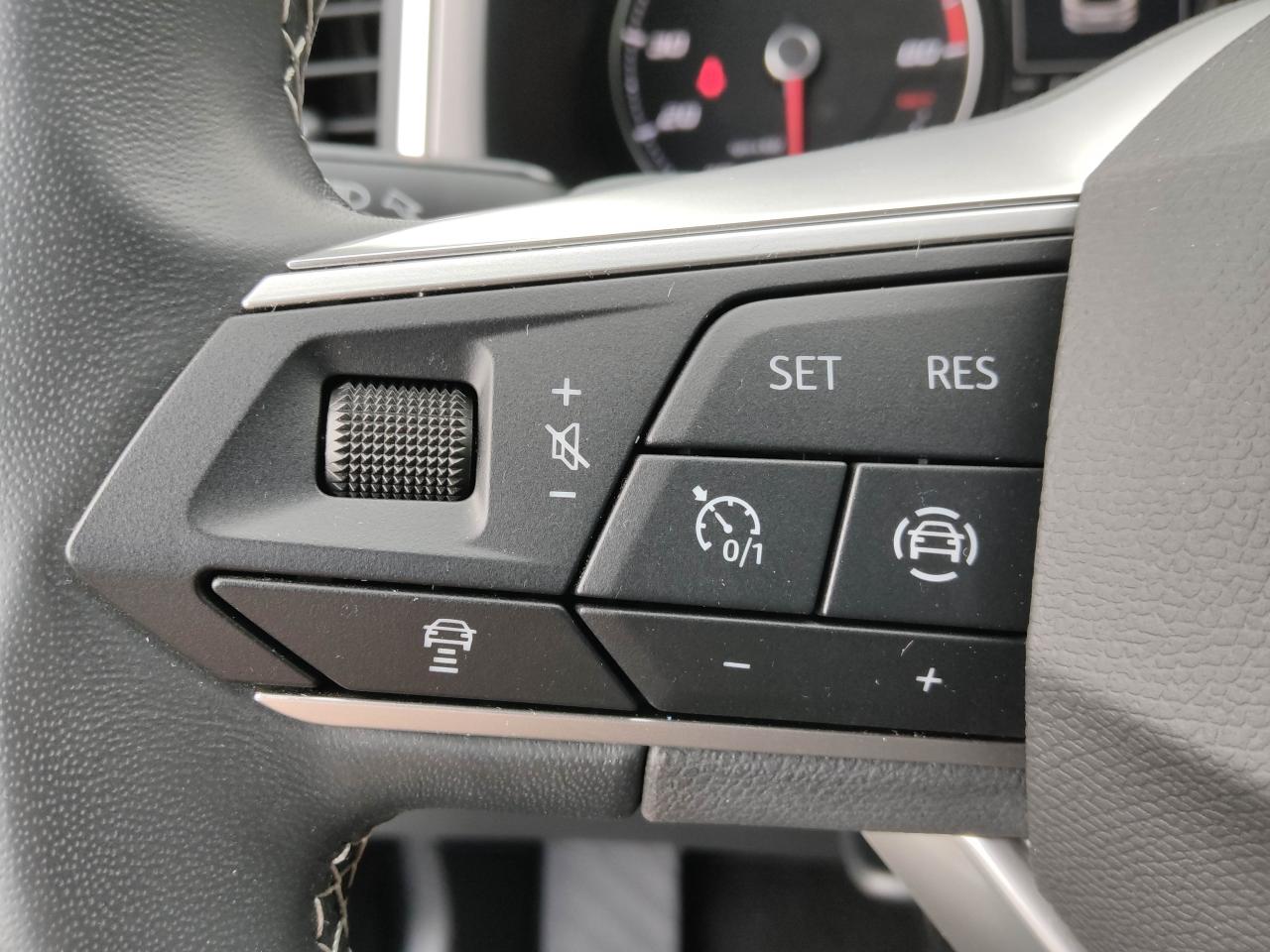 Seat ATECA XPERIENCE 2.0 TSI DSG 4DRIVE STANDH. AHZV Bildbeschreibung: Seat ATECA XPERIENCE 2.0 TSI DSG 4DRIVE STANDH. AHZV