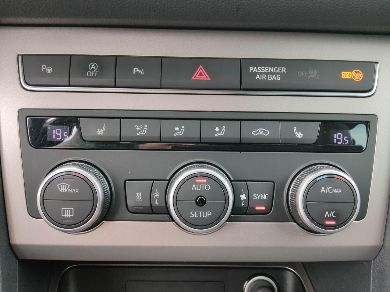 Seat ATECA XPERIENCE 2.0 TSI DSG 4DRIVE STANDH. AHZV Bildbeschreibung: Seat ATECA XPERIENCE 2.0 TSI DSG 4DRIVE STANDH. AHZV