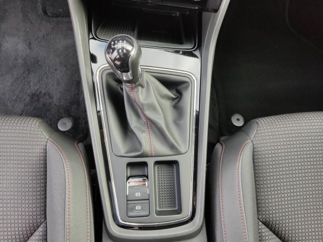 Seat LEON SPORTSTOURER FR 1.5 TSI ACT NAVI PANORAMAD. Bildbeschreibung: Seat LEON SPORTSTOURER FR 1.5 TSI ACT NAVI PANORAMAD.