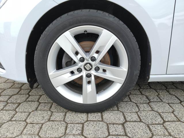 Seat LEON SPORTSTOURER FR 1.5 TSI ACT NAVI PANORAMAD. Bildbeschreibung: Seat LEON SPORTSTOURER FR 1.5 TSI ACT NAVI PANORAMAD.