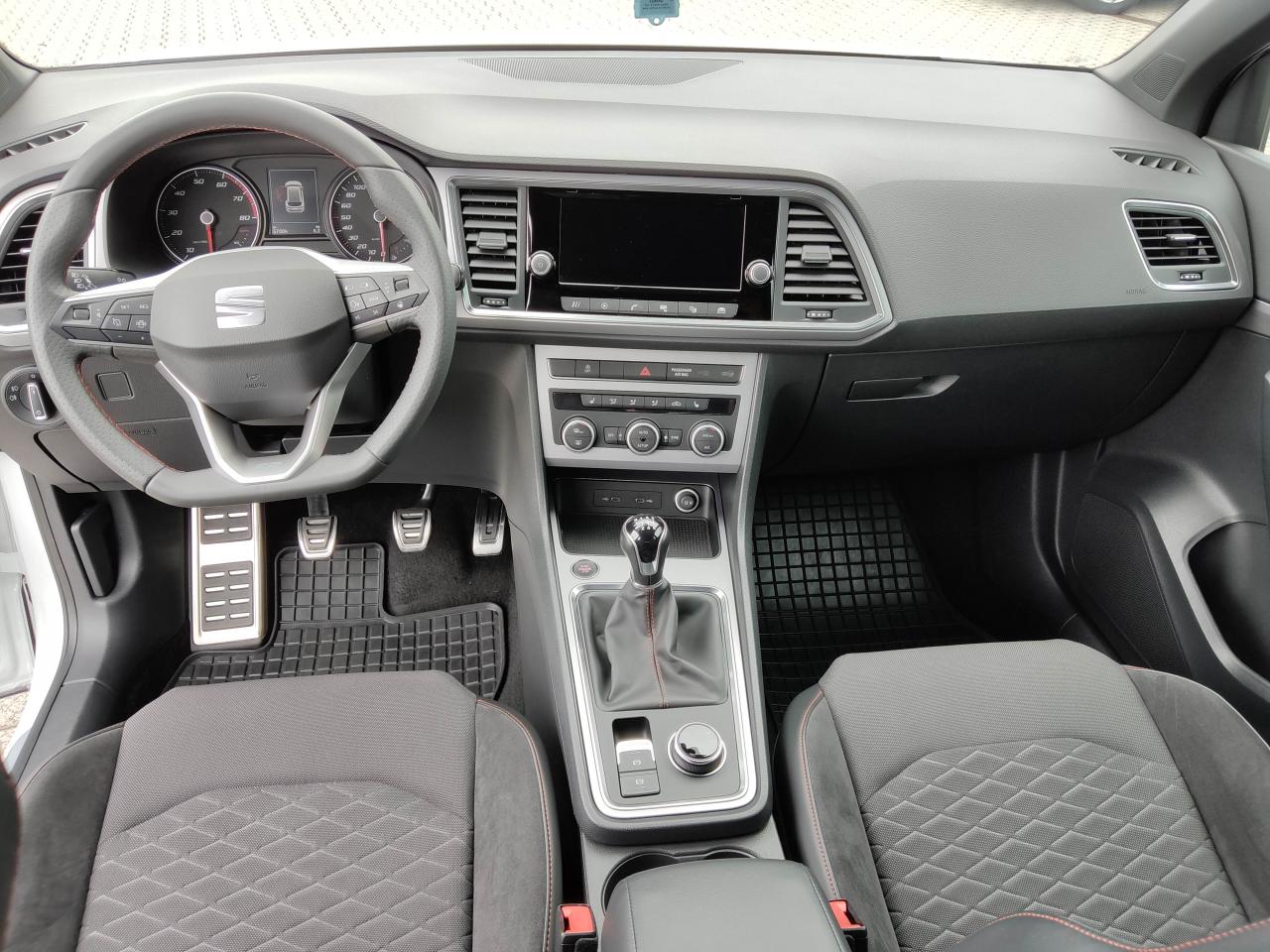 Seat ATECA 1.5 SITZH. FULL-LINK KAMERA DAB+ Bildbeschreibung: Seat ATECA 1.5 SITZH. FULL-LINK KAMERA DAB+