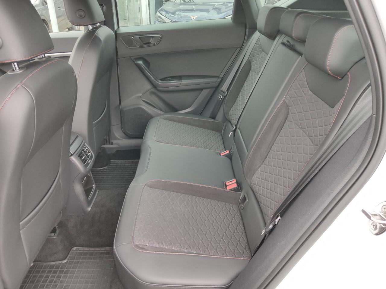 Seat ATECA 1.5 SITZH. FULL-LINK KAMERA DAB+ Bildbeschreibung: Seat ATECA 1.5 SITZH. FULL-LINK KAMERA DAB+